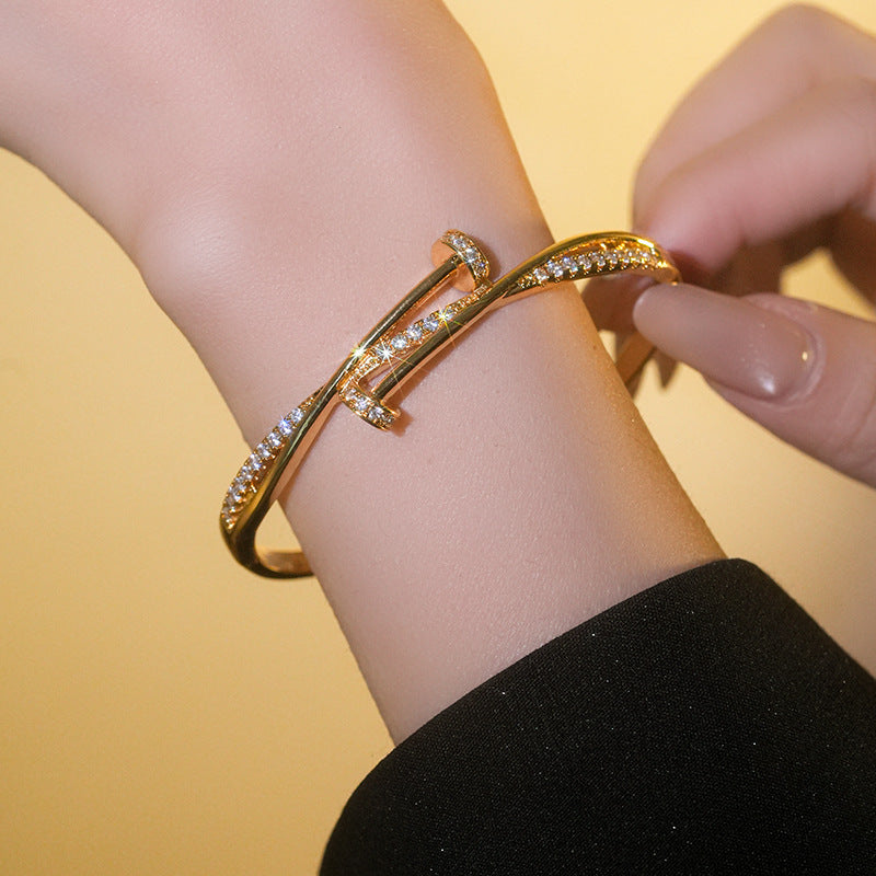 Дамска гривна Linéa Luxe SS25-https://detail.1688.com/offer/857117530474.html?spm=a1688g.extenstion&kj_agent_plugin=aibuy-Thedresscode