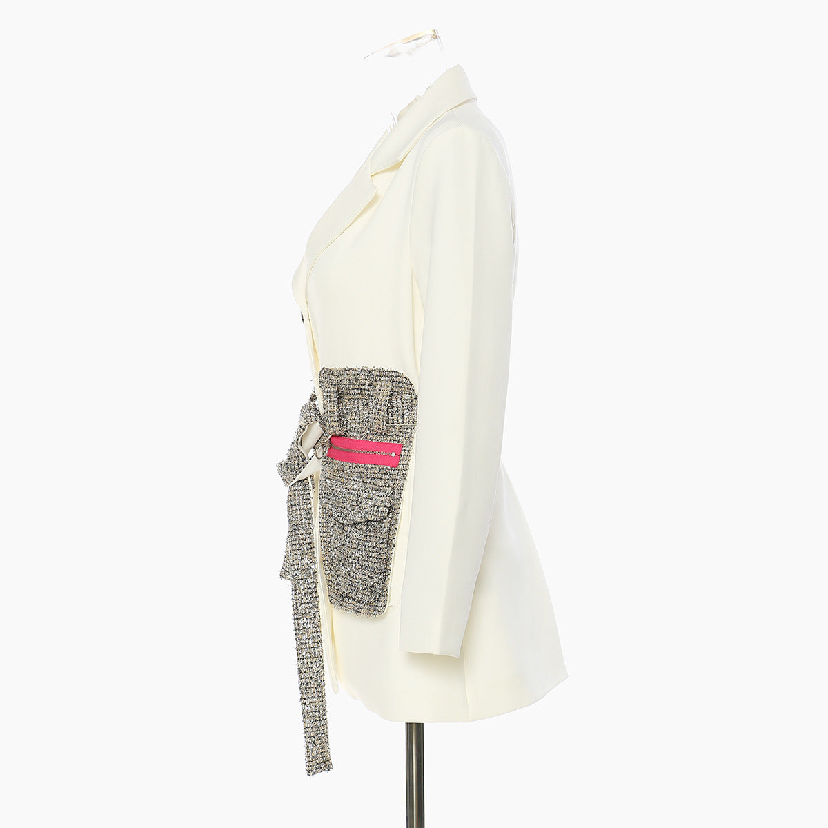 Дамско сако White Style SS25-https://detail.1688.com/offer/678647474500.html?_t=1737124637575&spm=a2615.7691456.co_1_0_wangpu_score_0_0_0_0_0_0_0000_0.0-Thedresscode