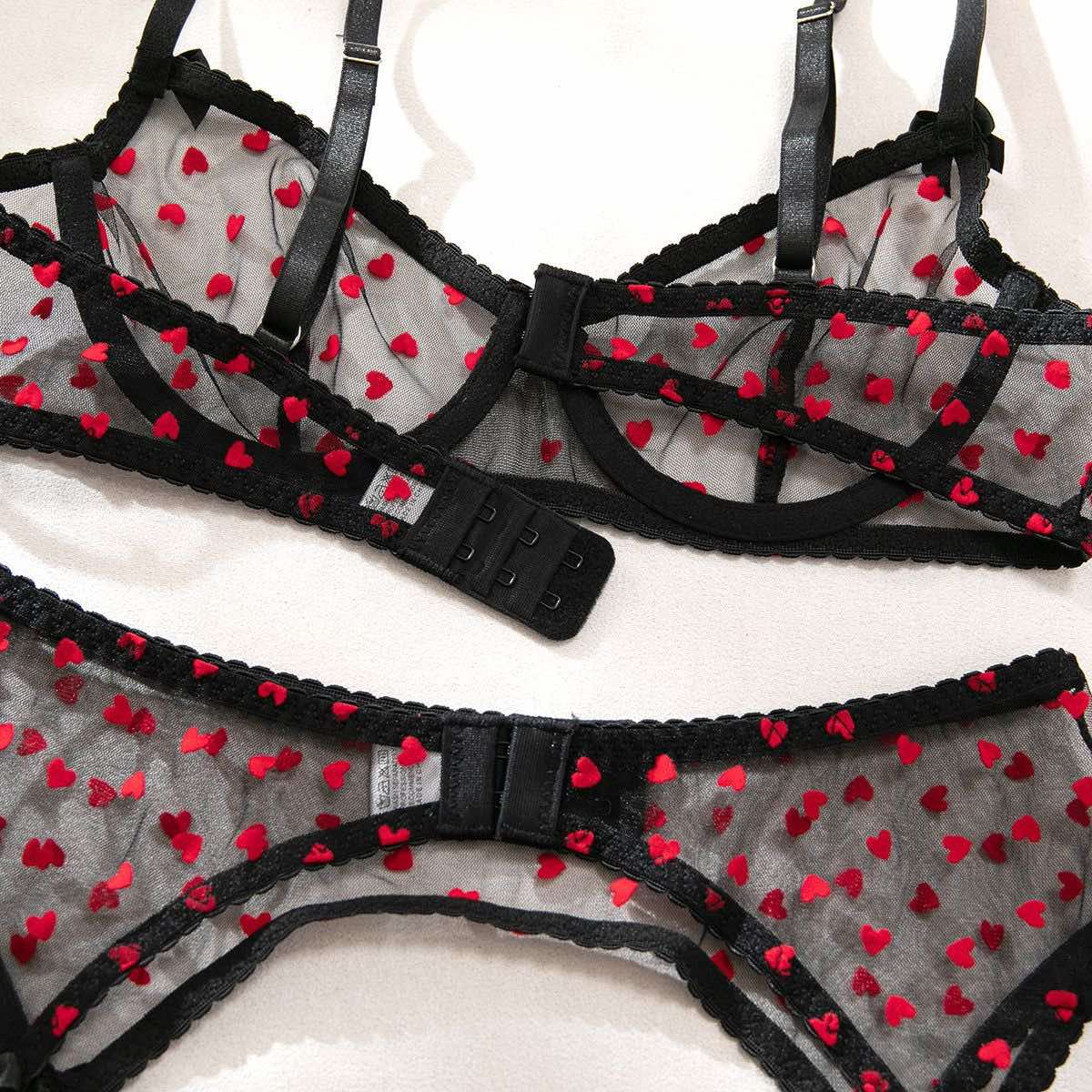 Дамскo бельо Amour Noir SS26