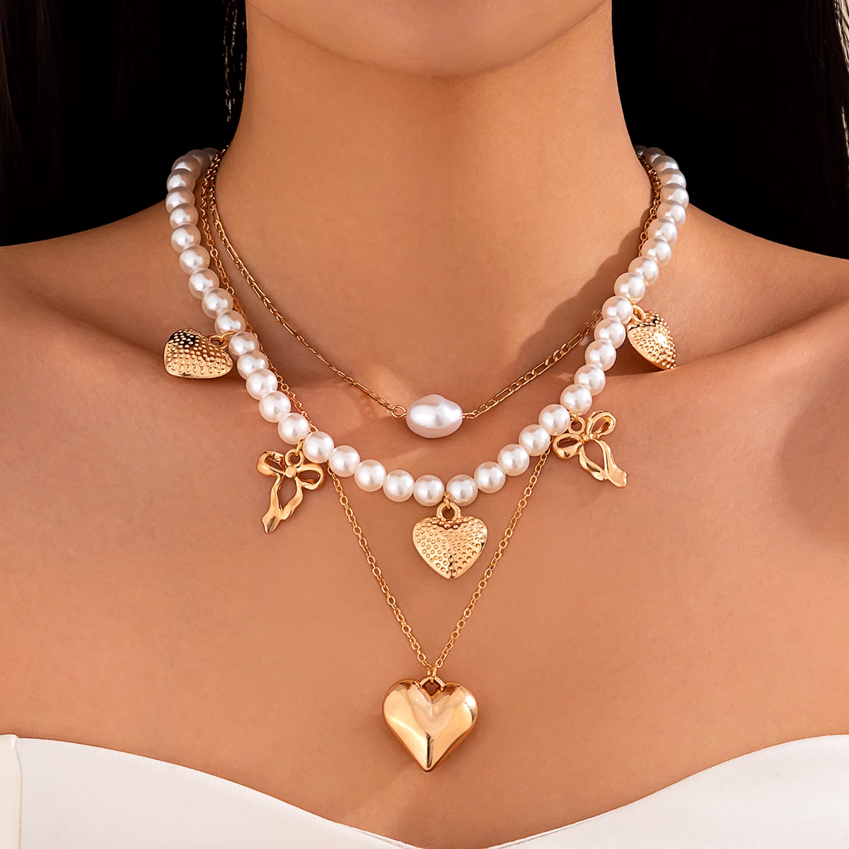 Дамско колие от 3 части Pearls & Hearts SS25-Thedresscode