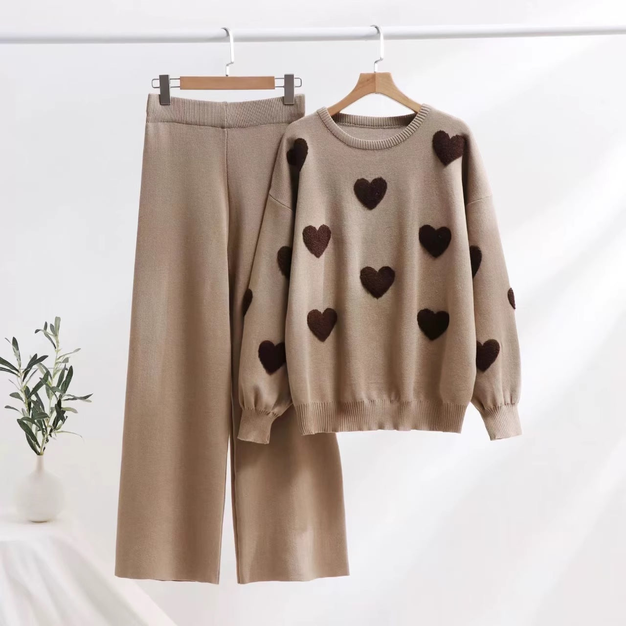 Дамски комплект Knitted Heart 24'-Дамски комплект Knitted Heart 24'-Thedresscode