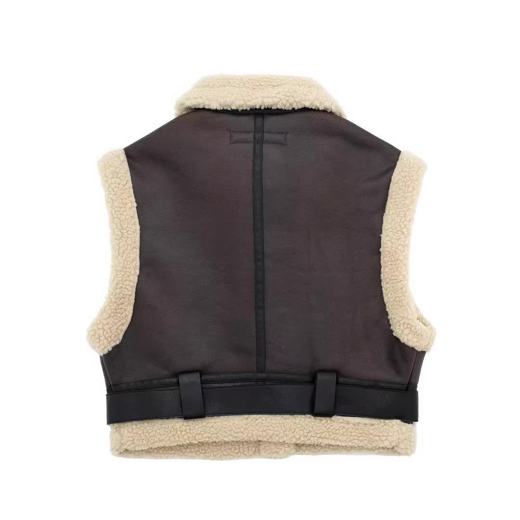 Дамски елек с каракул Winter Vibe SS25-Дамски елек с каракул Winter Vibe 24'-Thedresscode