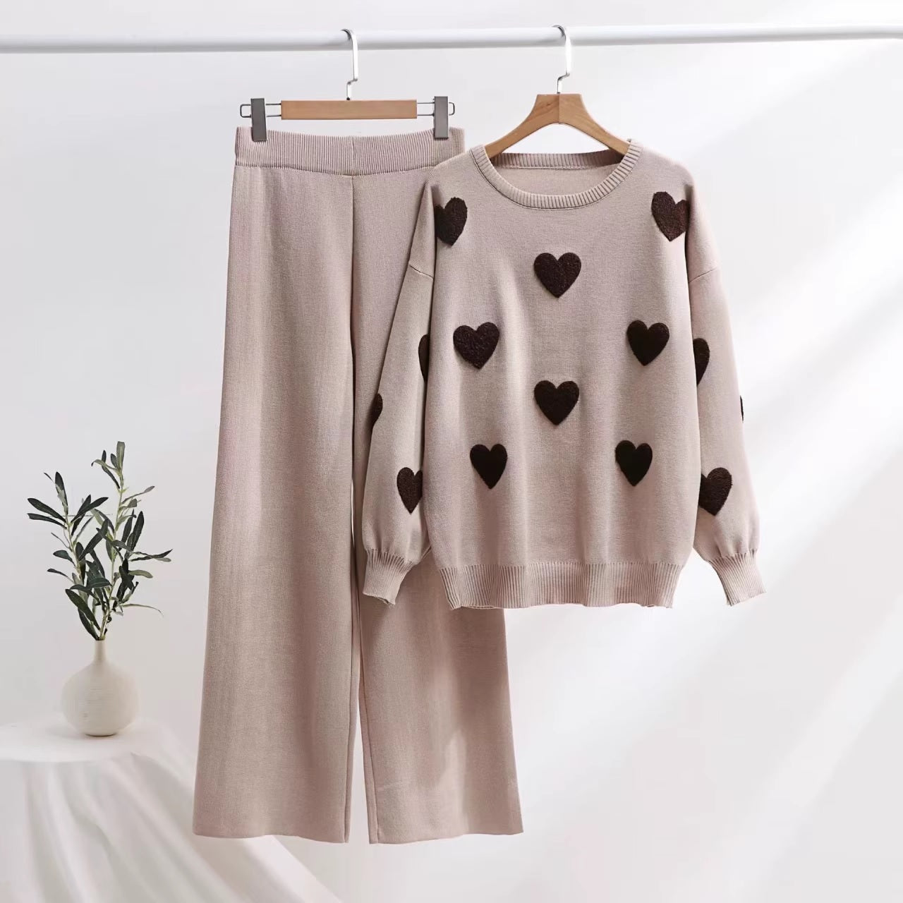 Дамски комплект Knitted Heart 24'-Дамски комплект Knitted Heart 24'-Thedresscode