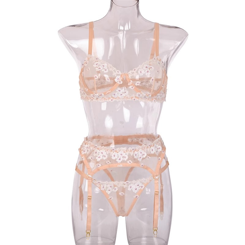 Дамски комплект бельо White Embroidered Flowers SS25-Дамски комплект бельо от 3 части White Embroidered Flowers 24'-Thedresscode