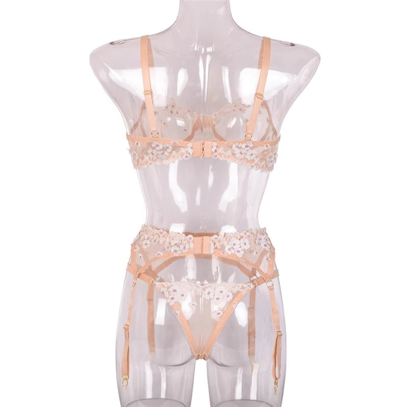 Дамски комплект бельо White Embroidered Flowers SS25-Дамски комплект бельо от 3 части White Embroidered Flowers 24'-Thedresscode