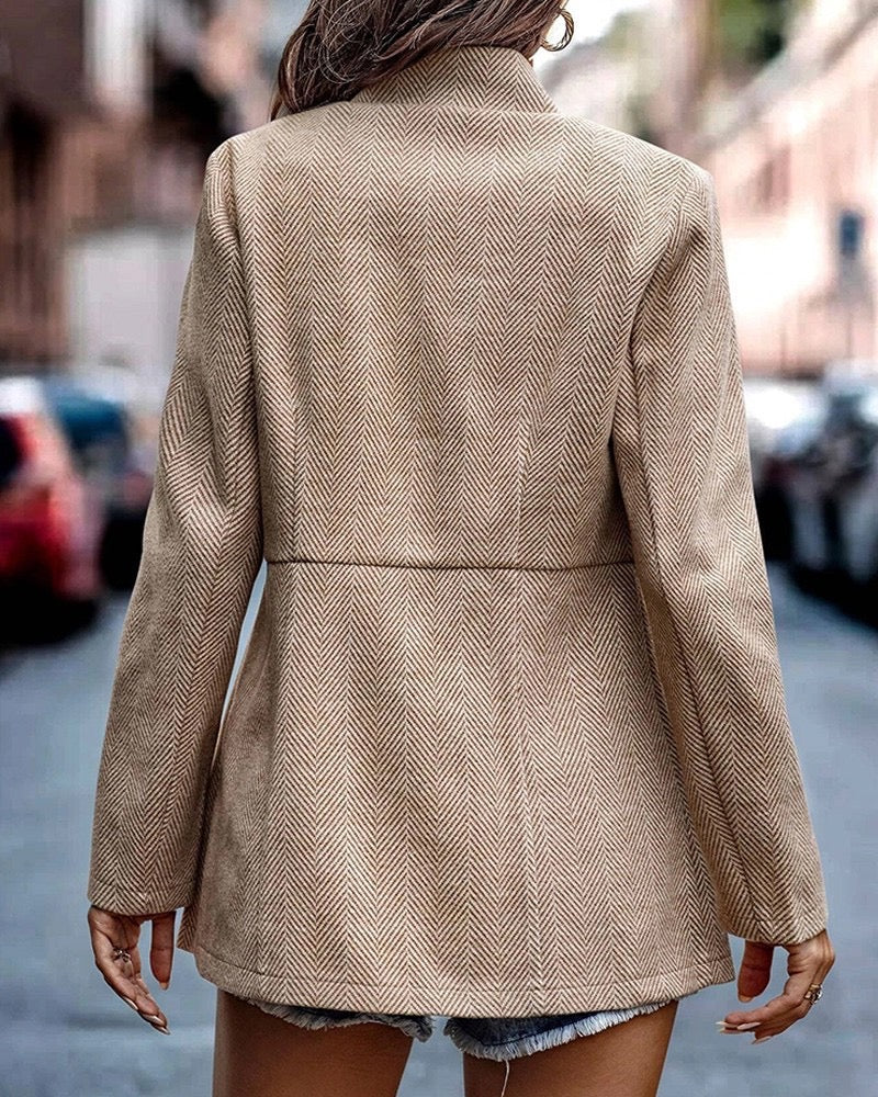 Дамски блейзър Isa SS25-Дамски блейзър Isa 24'-Thedresscode