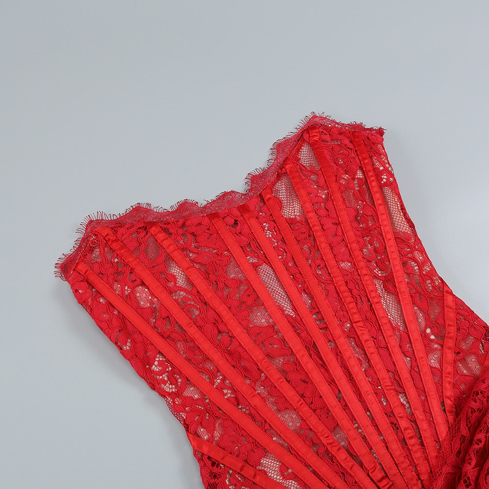 Дамска рокля Red Rosel FW 2026-Асиметрична дантелена мини рокля Red Rosel 24'-Thedresscode