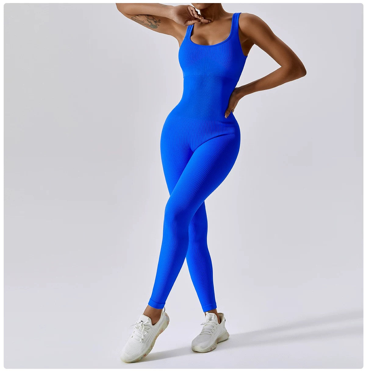 Дамски спортен гащеризон Blue Rips SS25-https://detail.1688.com/offer/767725861690.html?kj_agent_plugin=aibuy-Thedresscode
