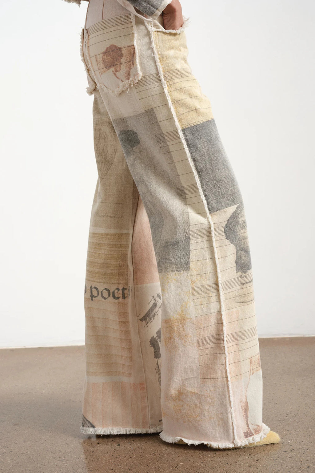 Дамски дънки Gallery Vibes FW 2026-https://detail.1688.com/offer/942133720042.html?_t=1751456036858&spm=a2615.7691456.co_1_0_wangpu_score_0_0_0_0_0_0_0000_0.0-Thedresscode