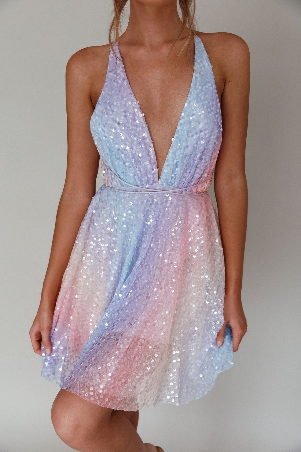 Дамска рокля Ethereal Glow SS25-https://detail.1688.com/offer/773715177238.html?spm=a26352.b28411319.offerlist.14.133f1e624n9hYg-Thedresscode