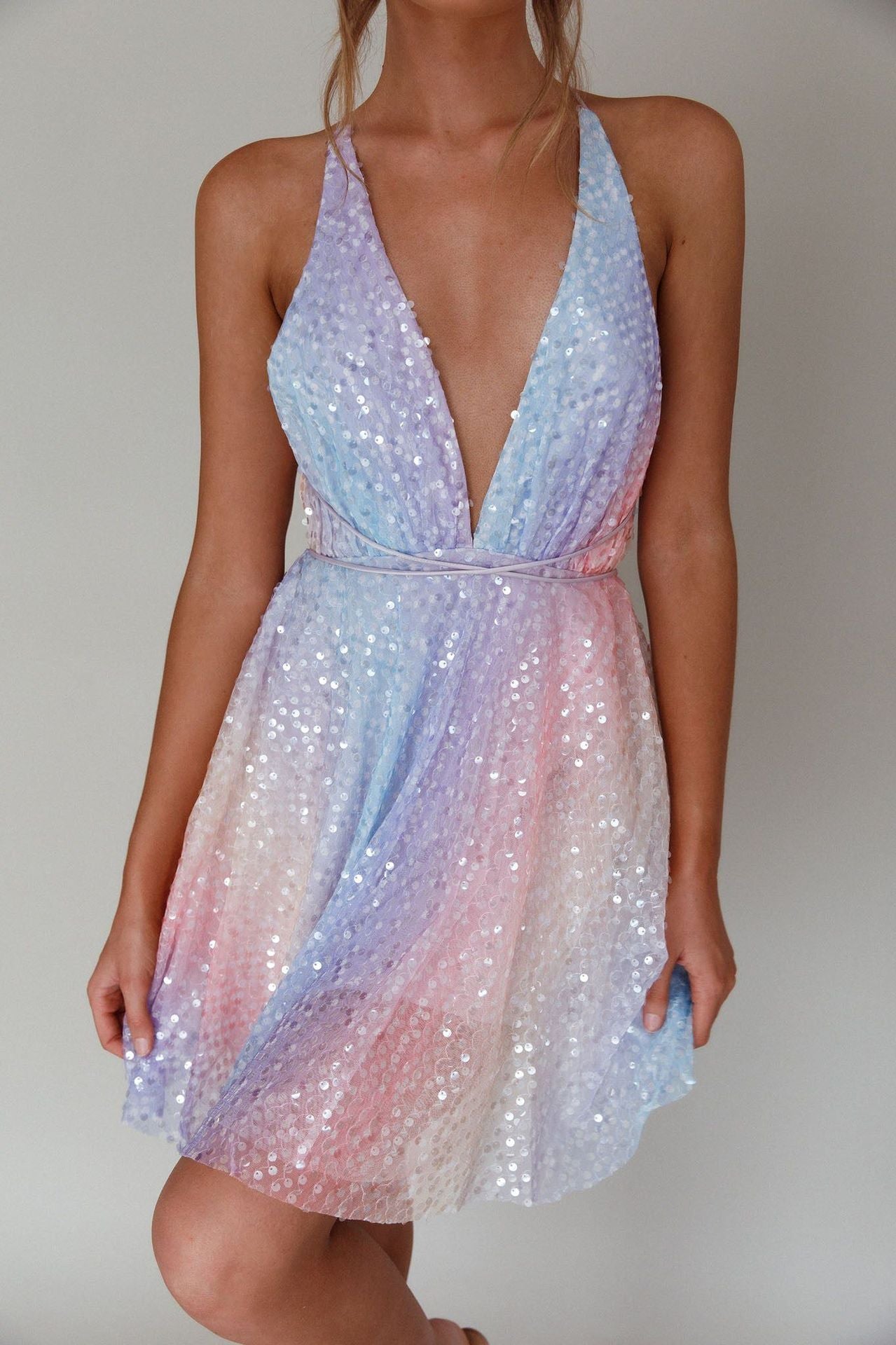 Дамска рокля Ethereal Glow SS25-https://detail.1688.com/offer/773715177238.html?spm=a26352.b28411319.offerlist.14.133f1e624n9hYg-Thedresscode