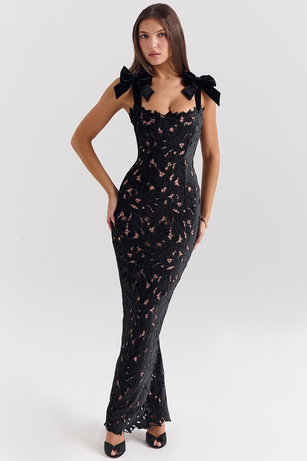 Дамска рокля Black Grace **SALE 25**-https://detail.1688.com/offer/861347921816.html?spm=a26352.b28411319.offerlist.342.22541e62XsNgdO-Thedresscode