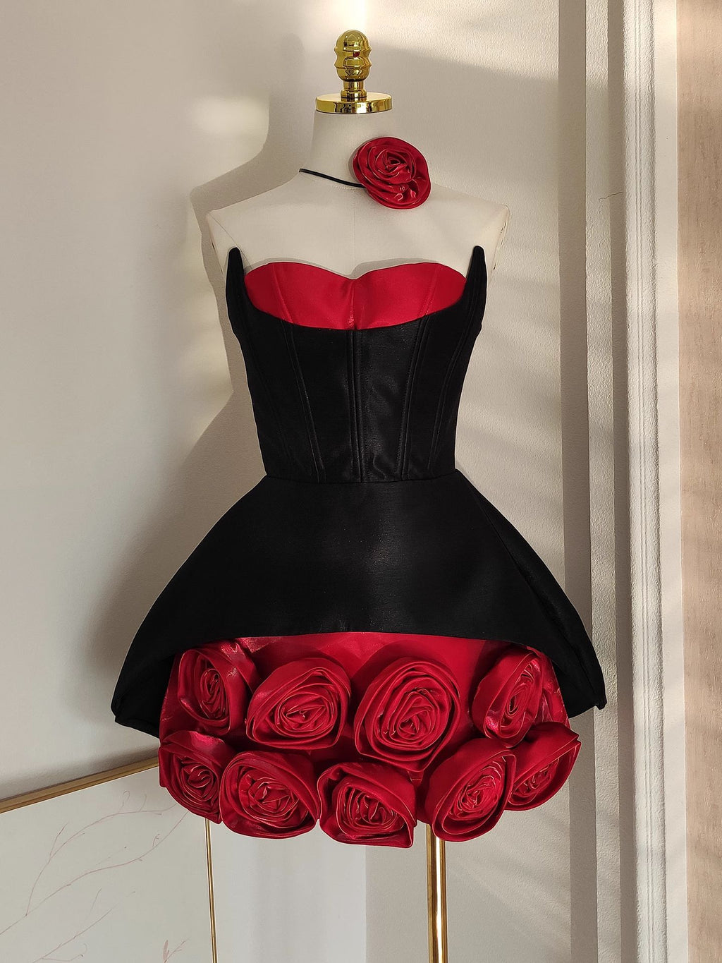 Дамска рокля Red Rose Couture SS26