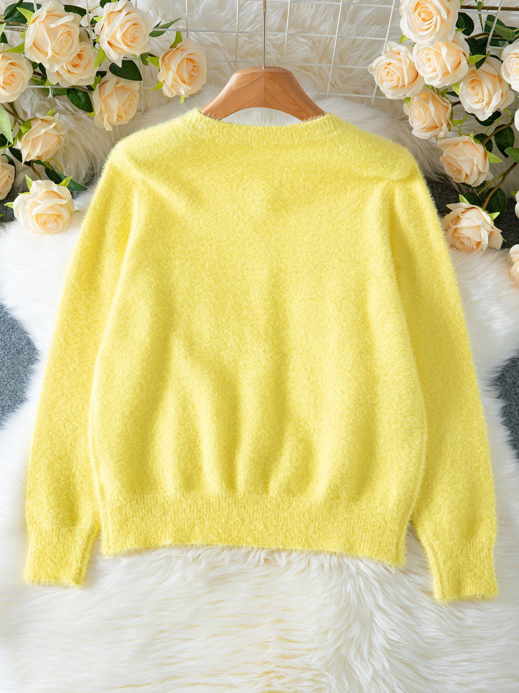 Дамска жилетка Sunny Heart FW 2026-Thedresscode