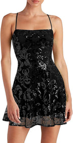 Дамска рокля Shimmer Queen SS25-https://detail.1688.com/offer/821124045693.html?spm=a26352.b28411319.offerlist.6.759c1e62MVFhPz-Thedresscode
