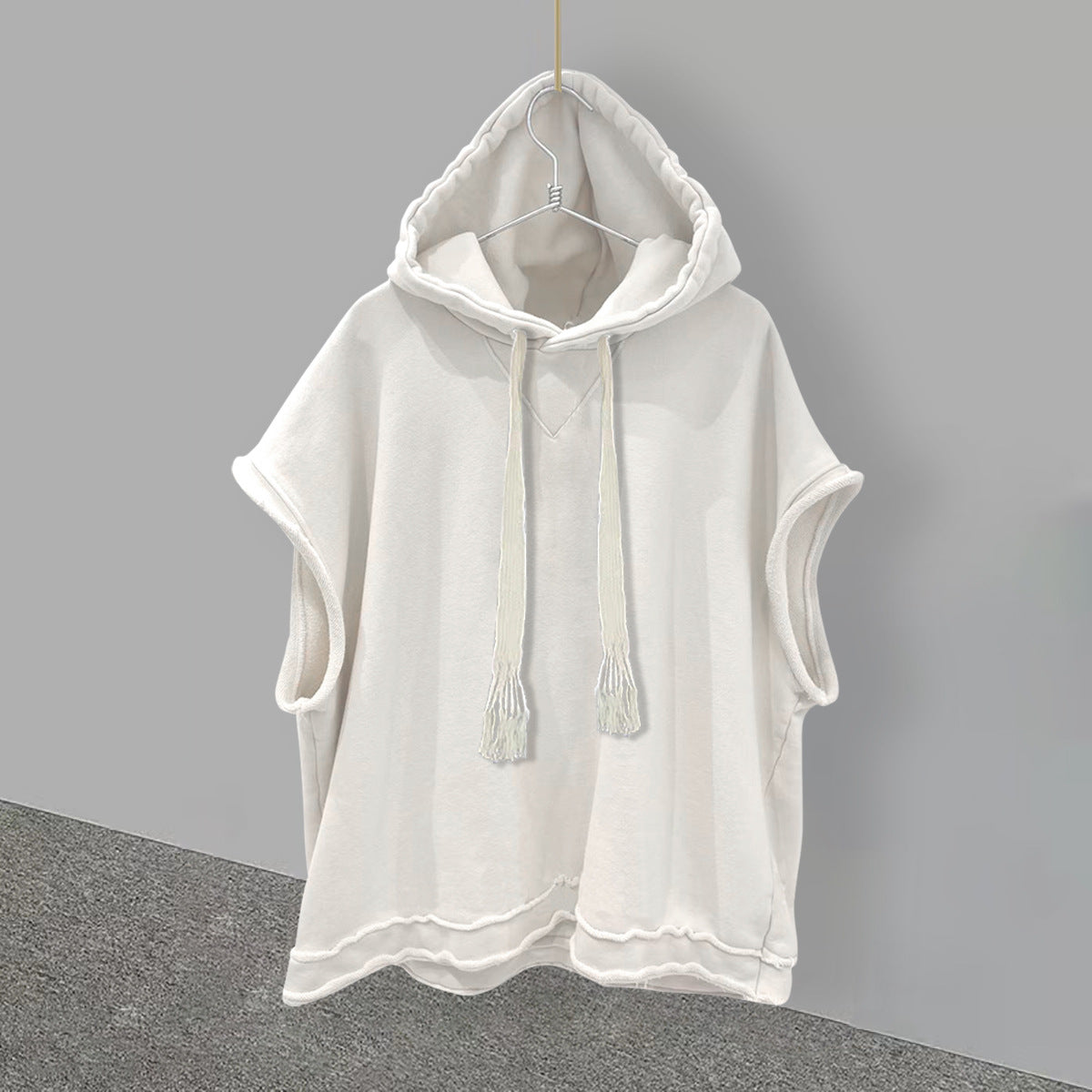 Мъжки комплект White Minimalist Duo SS25-https://detail.1688.com/offer/707409996687.html?_t=1741350589762&spm=a2615.7691456.co_0_0_wangpu_score_0_0_0_0_0_0_0000_1.0-Thedresscode