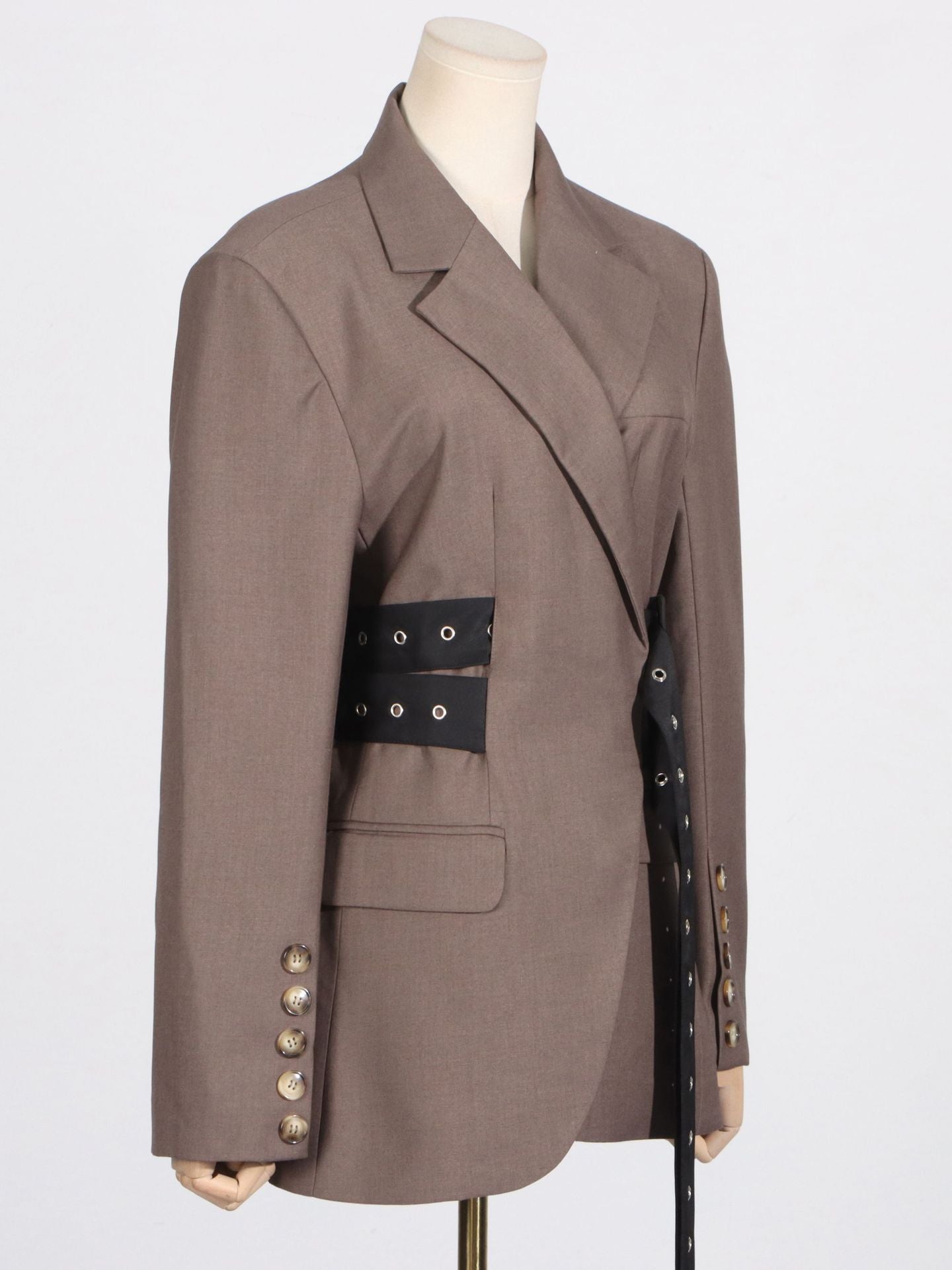 Дамски блейзър Temperament FW 2026-https://detail.1688.com/offer/777088247380.html?spm=a262uh.11734178.favorite-offers-offer-list-offer2.2.6d6e2ef6nwbjde-Thedresscode