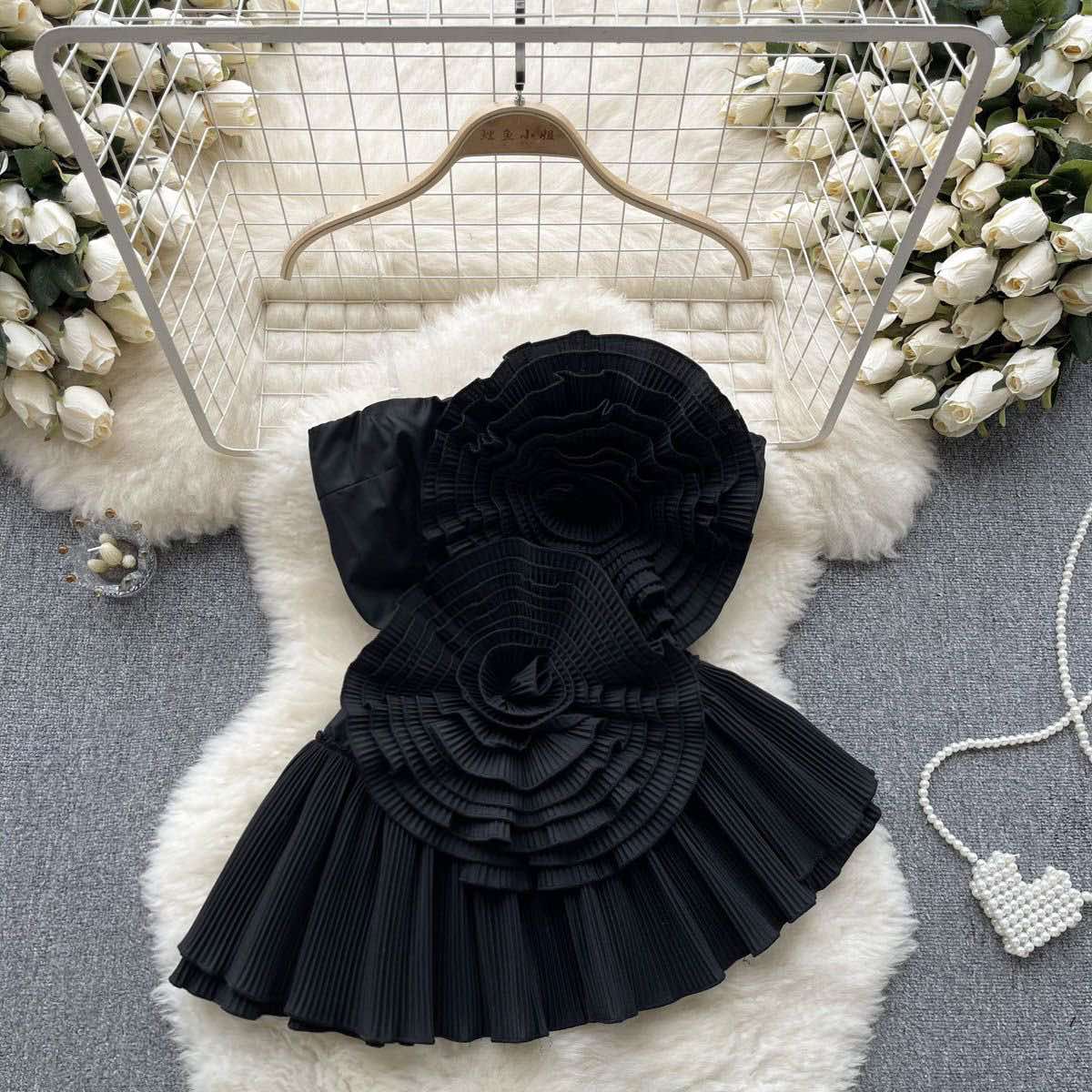 Дамски топ Black Rosalia SS26